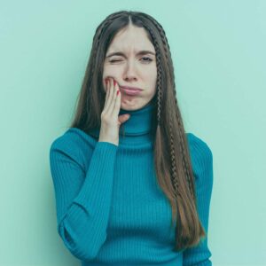 Dental care in Istanbul is readily accessible, with numerous clinics and experienced professionals available to cater to your needs.